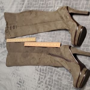 Over the knee stiletto platform boots Jennifer Lopez gray stretch